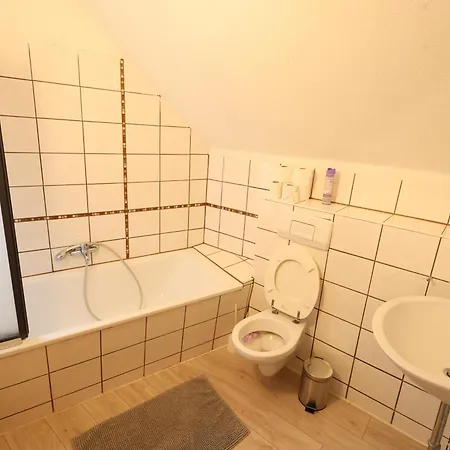 Apartamento Mit 2 Schlafzimmern Fuer 4 Personen *